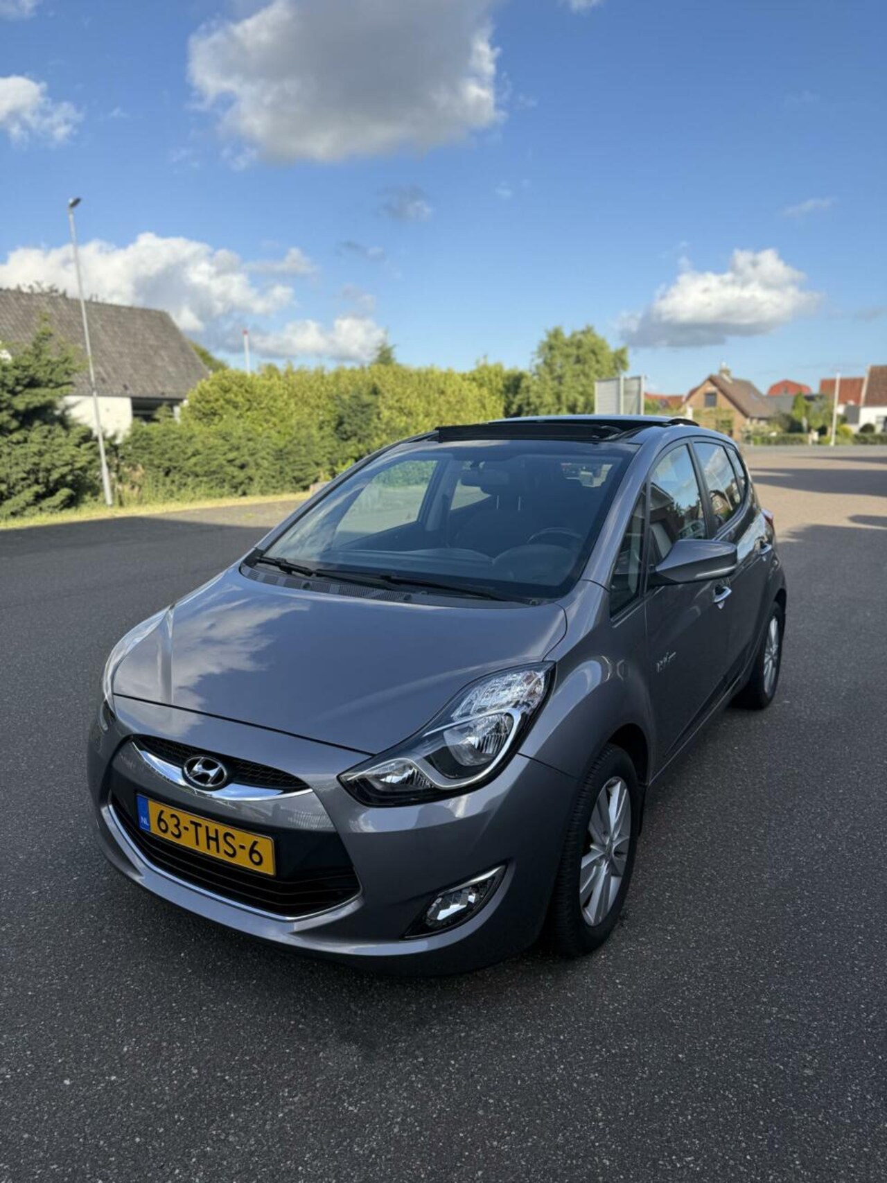 Hyundai ix20 - 1.4i 5-deurs 1e eigenaar Panoramadak P-sensor - AutoWereld.nl