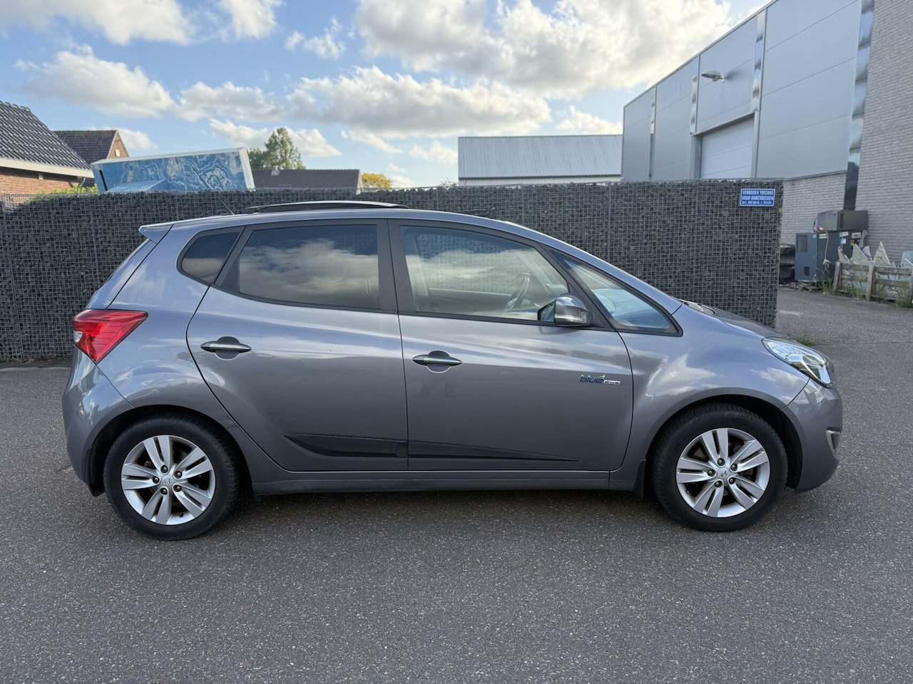Hyundai ix20 - 1.4i 5-deurs 1e eigenaar Panoramadak P-sensor - AutoWereld.nl