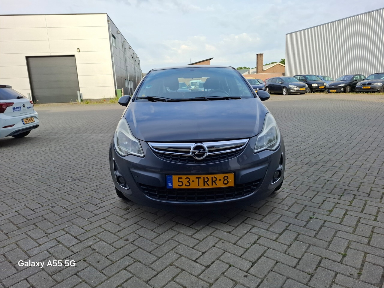 Opel Corsa - 1.2-16V Anniversary Edition 1.2-16V Anniversary Edition - AutoWereld.nl