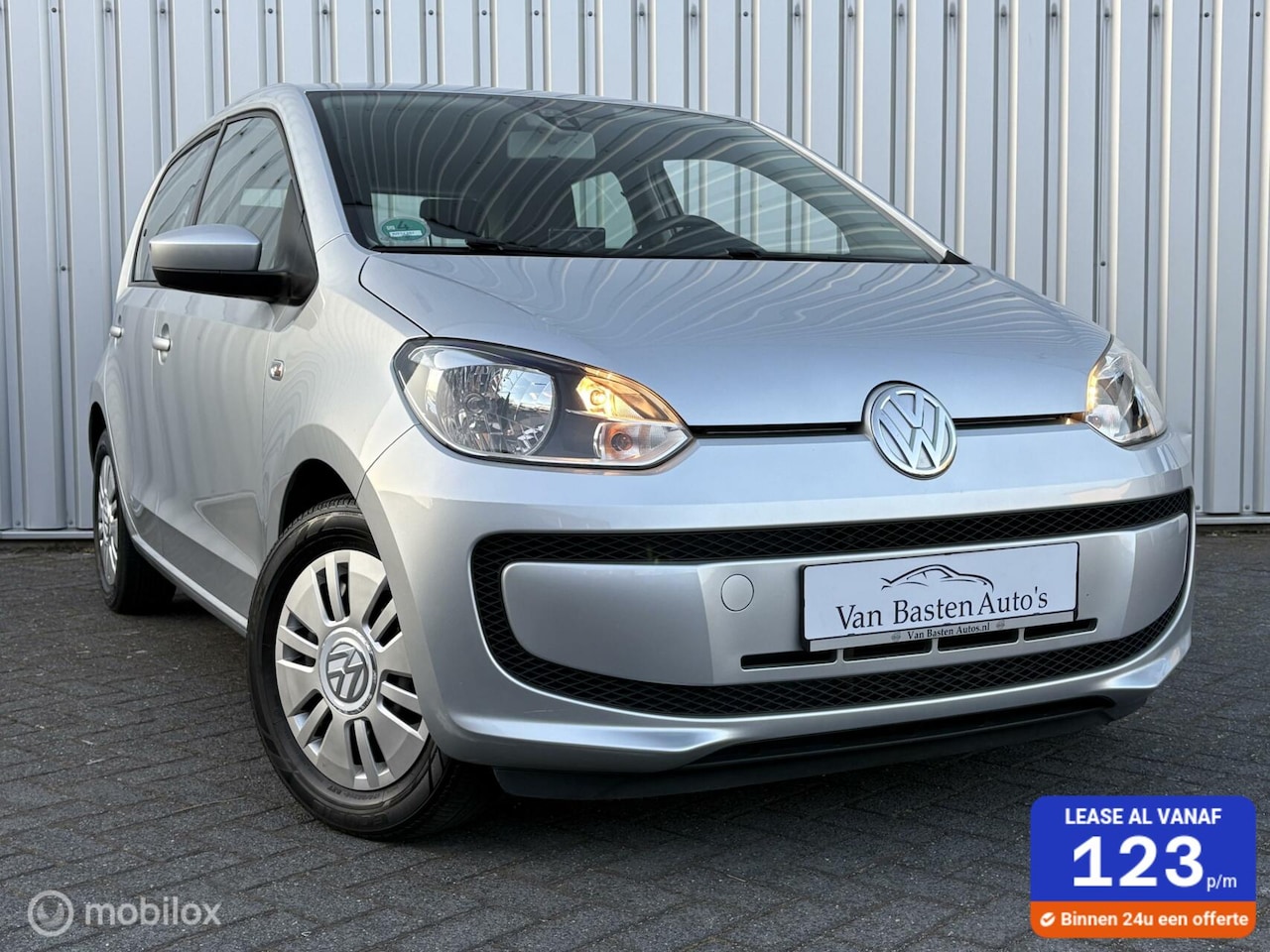 Volkswagen Up! - 1.0 BMT move up! | Airco | 5 drs | Navi | 16 | PDC | Dealer onderhouden | - AutoWereld.nl