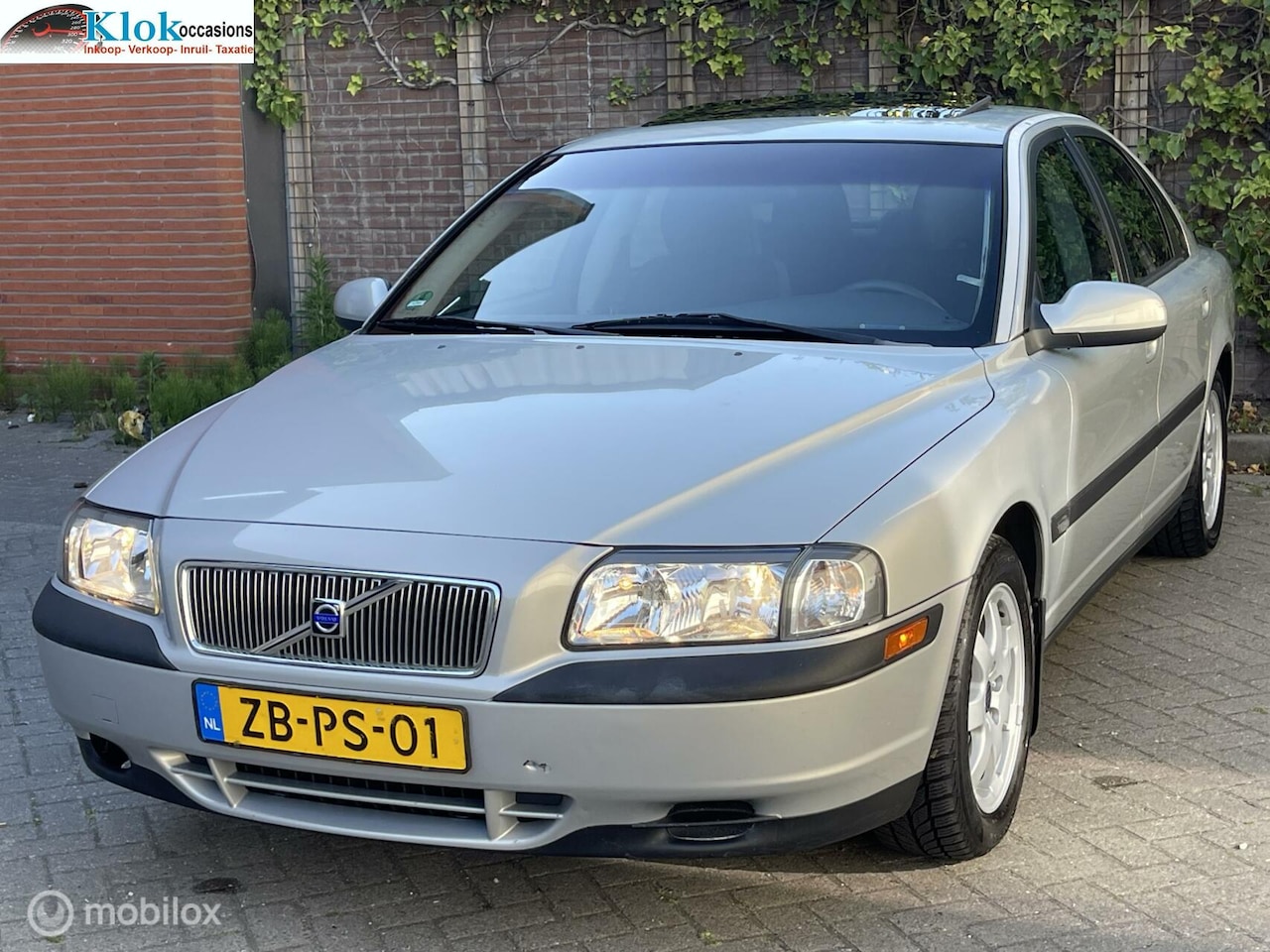 Volvo S80 - 2.4 Comfort NAP Trekhaak Schuifdak parkeersensor - AutoWereld.nl