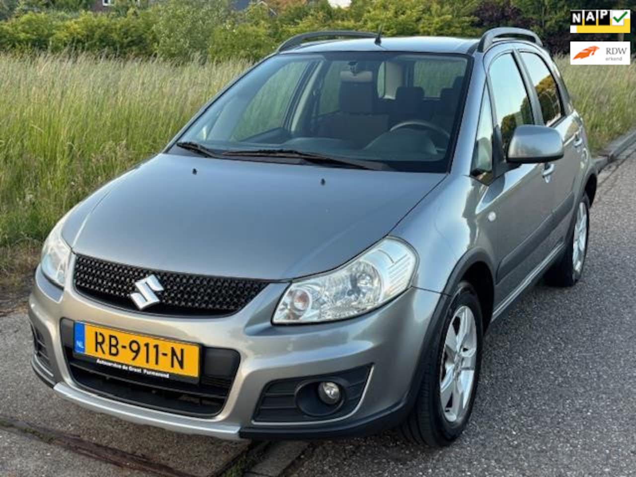 Suzuki SX4 - 1.6 Exclusive Automaat ECC Audio-CD/MP3 Electric pakket LMV 16" ABS EBD Colorpakket 84435 - AutoWereld.nl
