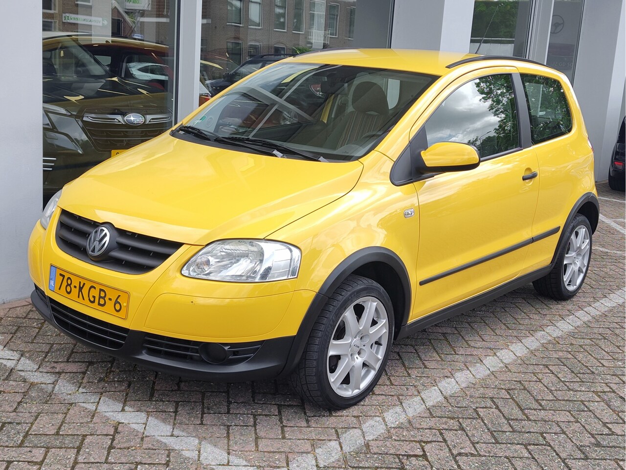 Volkswagen Fox - 1.4 TRENDLINE Airco | 16" Lichtmetaal | USB | AUX - AutoWereld.nl