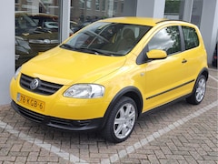 Volkswagen Fox - 1.4 TRENDLINE Airco | 16" Lichtmetaal | USB | AUX