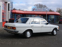 Mercedes-Benz 200-280 (W123) - 240 D | Super origineel | 1e eigenaar