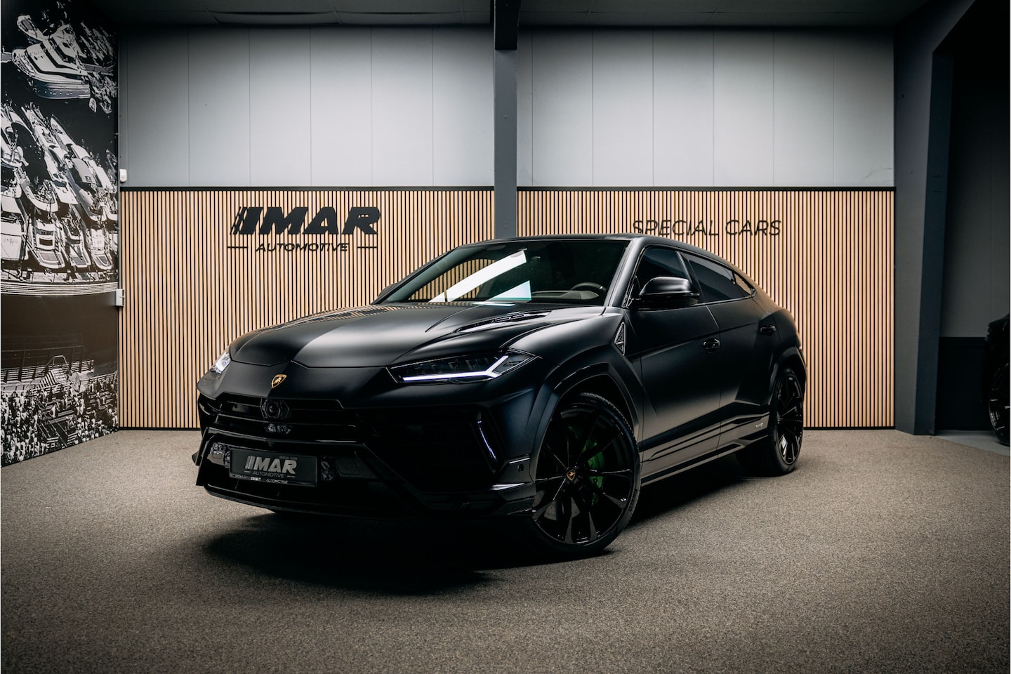 Lamborghini Urus - 4.0 V8 S Stealth Urus S Full options als nieuw!! - AutoWereld.nl