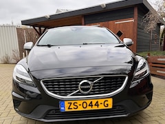 Volvo V40 - 1.5 T3 R-Design