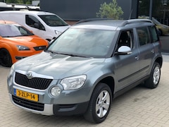 Skoda Yeti - 1.2 TSI Active Plus NIEUWSTAAT NAVI L.M. VELGEN ELEKTR PAKKET NWE APK