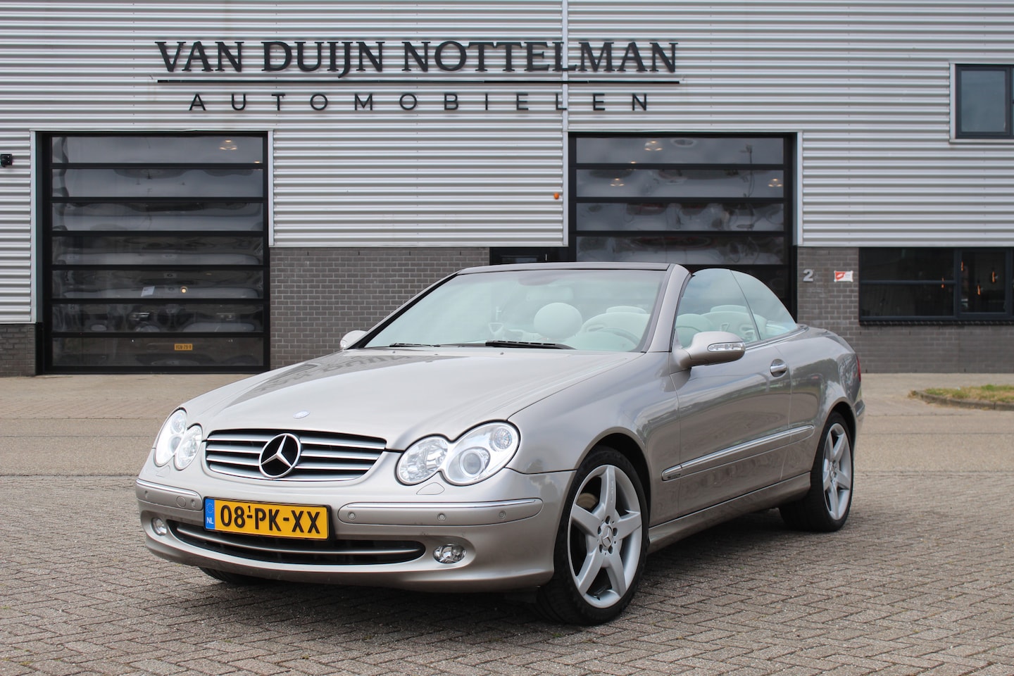 Mercedes-Benz CLK-klasse Cabrio - 320 Elegance / Navigatie / Stoelverwarming - AutoWereld.nl