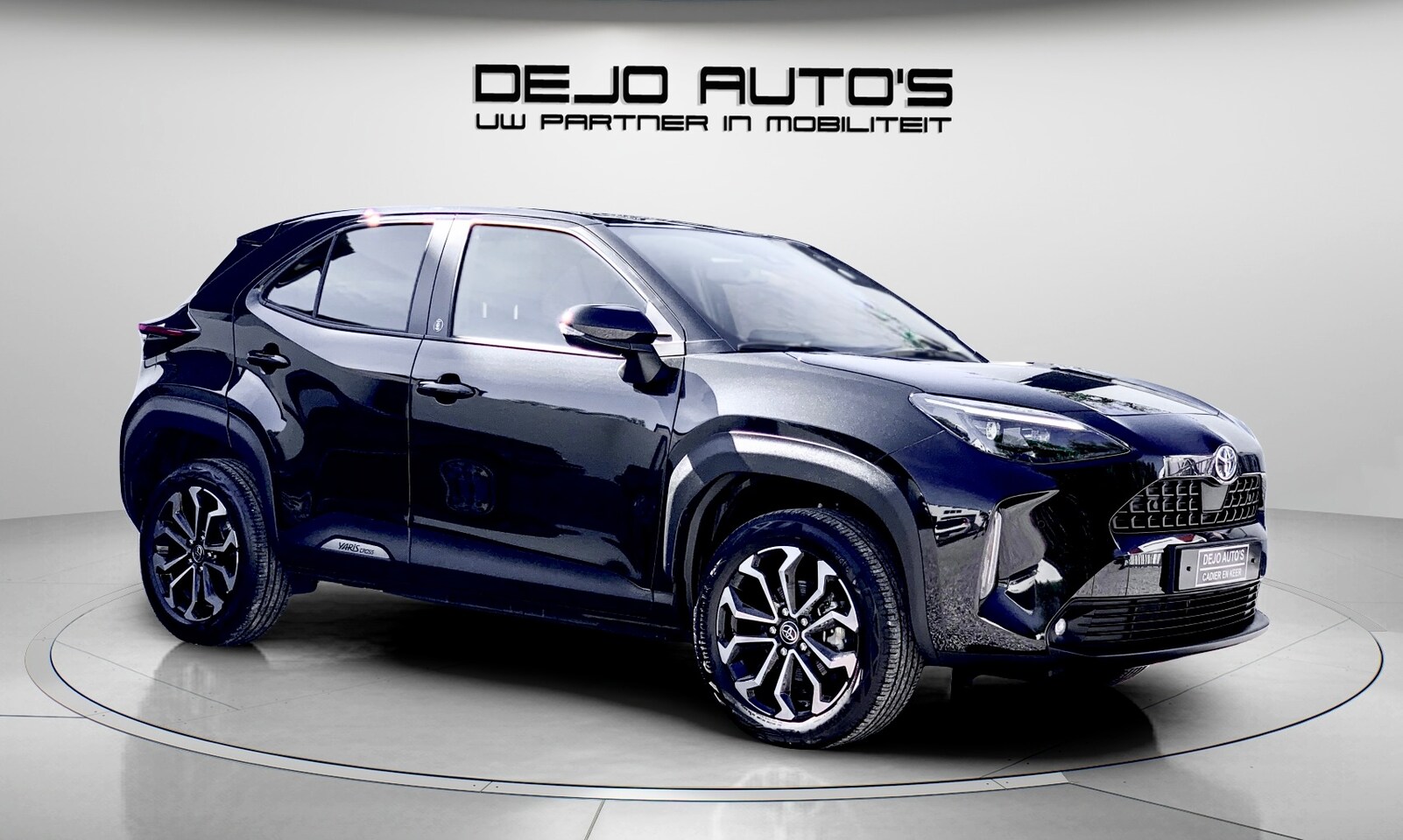 Toyota Yaris Cross - 1.5 HYBRID 130 TEAM-PLAYER NAVI PDC-V+A CAMERA SAFETY PACK+WINTER PACK NIEUWE AUTO MET HOG - AutoWereld.nl