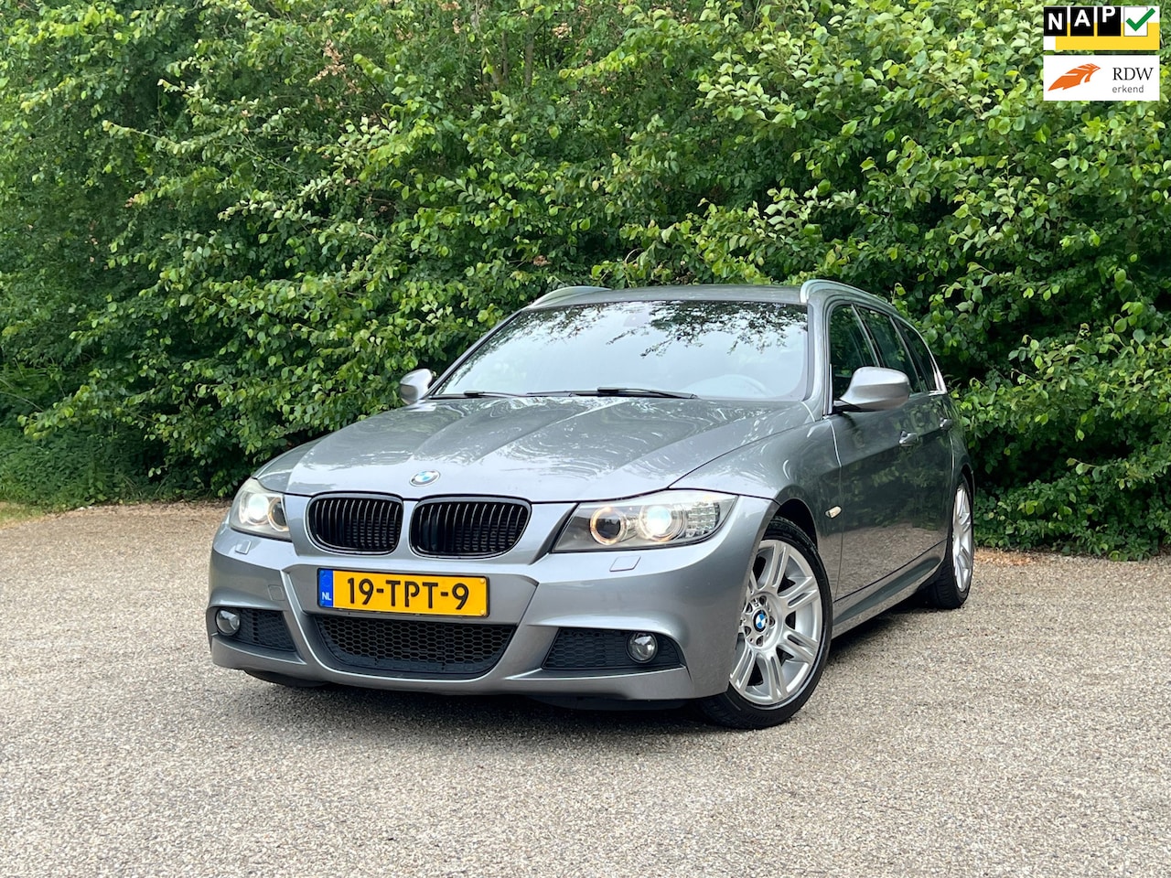BMW 3-serie Touring - 318i M-sport Luxury Line | Cruise + Clima + Navi - AutoWereld.nl