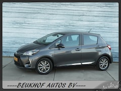 Toyota Yaris - 1.5 Hybrid Sport Automaat Navigatie Camera Pdc