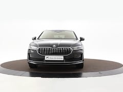 Skoda Superb Combi - 1.5 TSI iV First Edition | Trekhaak, wegklapbaar | Light & view pakket | Akoestisch pakket