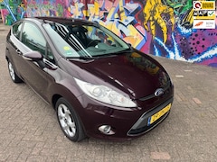Ford Fiesta - 1.4 Titanium airco sport velgen stereo zeer leuke auto rijd heerlijk veel opties Bouwjaar
