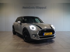 MINI John Cooper Works - LED | interieurpakket | PDC | Navigatie | Sportstoelen |