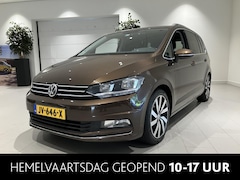 Volkswagen Touran - 1.2 TSI Highline 110 PK | Adaptive Cruise Control | Parkeersensoren | Navigatie | Trekhaak