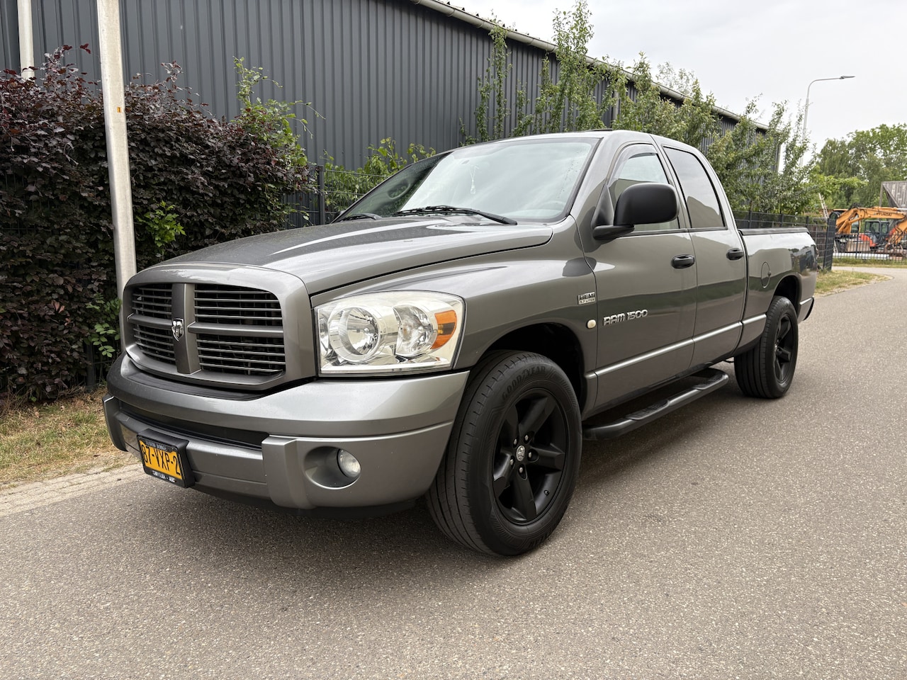 Dodge Ram 1500 - SLT / AUTOMAAT / LPG-G3 / CRUISE / AIRCO - AutoWereld.nl