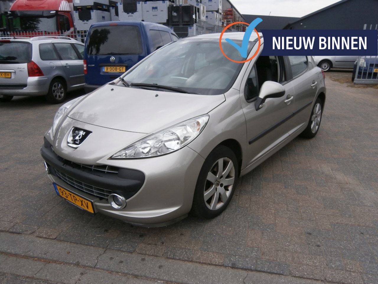Peugeot 207 - 1.4-16V Color-line 1.4-16V Color-line - AutoWereld.nl
