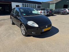 Fiat Grande Punto - 1.4 Dynamic 5 deurs airco Trekhaak