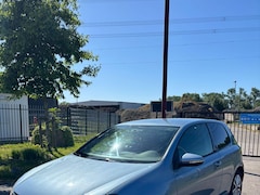 Volkswagen Golf - 1.4 Trendline