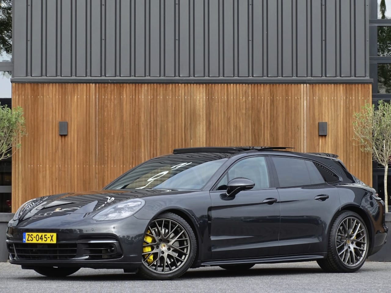 Porsche Panamera Sport Turismo - 2.9 4S 441PK / Sport Chrono / Bose / carbon / LED - AutoWereld.nl