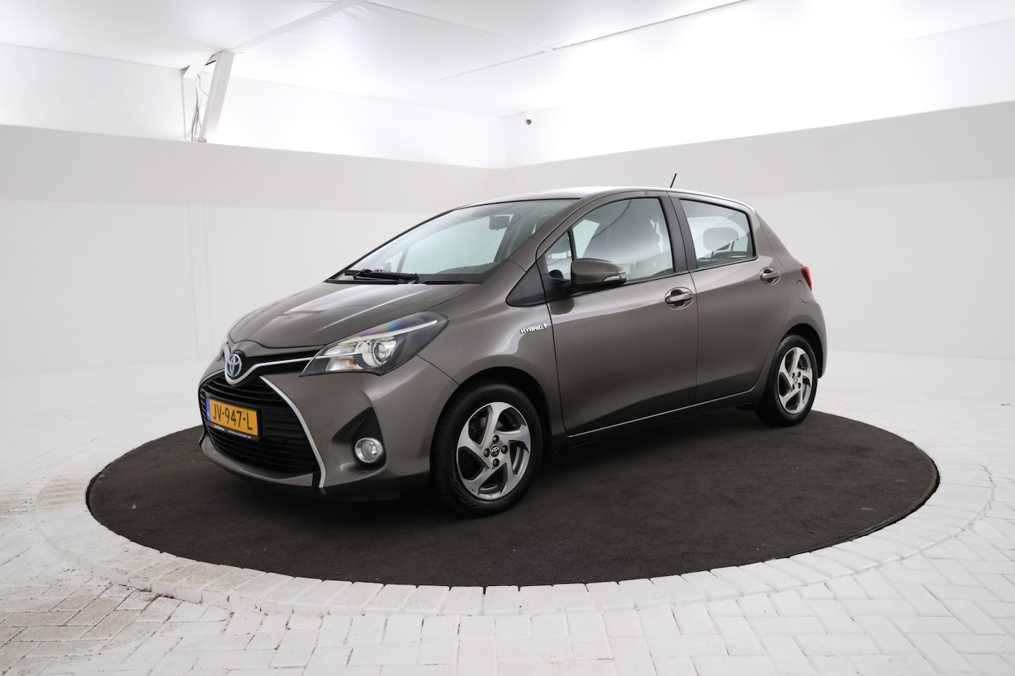 Toyota Yaris - 1.5 Hybrid Trend Automaat, 5 Deurs, Camera, Airco - AutoWereld.nl
