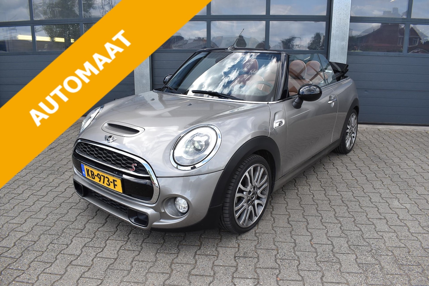 MINI Cabrio - Mini (f57) 2.0 192pk Automaat Cooper S Chili - AutoWereld.nl