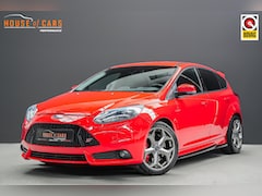 Ford Focus - 2.0 EcoBoost ST-3 |stage 3|330pk|vol lederen Recaro's|Sync 3|Apple Carplay|Android Auto|ca