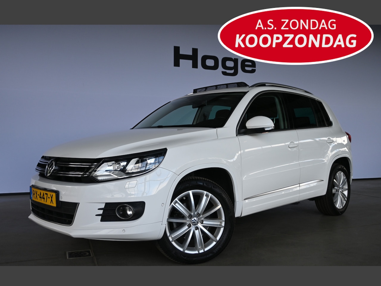 Volkswagen Tiguan - 2.0 TSI Automaat Sport&Style 4Motion Panoramadak Cruise control Airco Navigatie Leder bekl - AutoWereld.nl