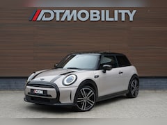 MINI Cooper - 1.5 Camden Edition | Panoramadak | Apple Carplay | Parkeercamera | Leder |