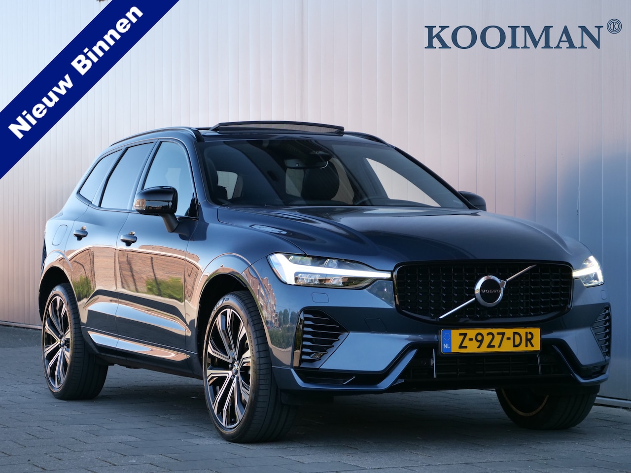 Volvo XC60 - 2.0 T6 Plug-In Hybrid AWD Dark AUTOMAAT Panoramadak / Harman-Kardon Sound / 21inch / Head- - AutoWereld.nl