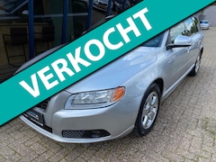 Volvo V70 - 2.4 D5 Momentum 185PK Automaat Youngtimer
