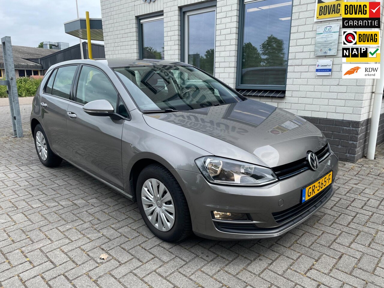 Volkswagen Golf - 1.2 TSI Trend Edition / Telefoon / Navigatie / Cruise Controle / Airco - AutoWereld.nl
