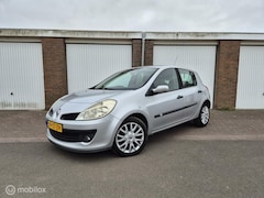 Renault Clio - 1.6-16V Dynamique / Origineel NL / 5- Deurs / Airco / Cruisecontrol / Bluetooth