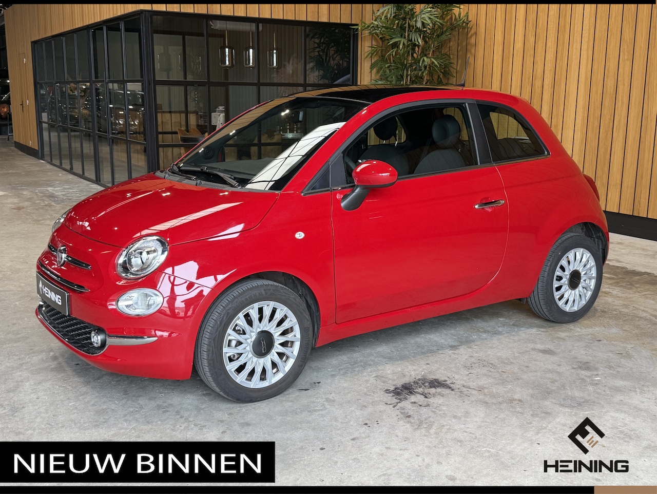 Fiat 500 - 1.0 Hybrid Dolcevita Finale Panorama dak, Apple Carplay, PDC. Hollandse auto met NAP - AutoWereld.nl