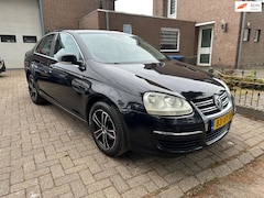 Volkswagen Jetta - 1.6 FSI Comfortline