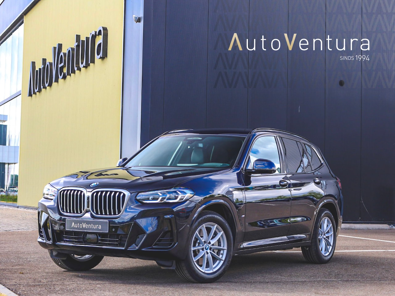 BMW X3 - xDrive30e High Executive Stoelverwarming | Laser Led | Driving Assistant | Head-up Display - AutoWereld.nl