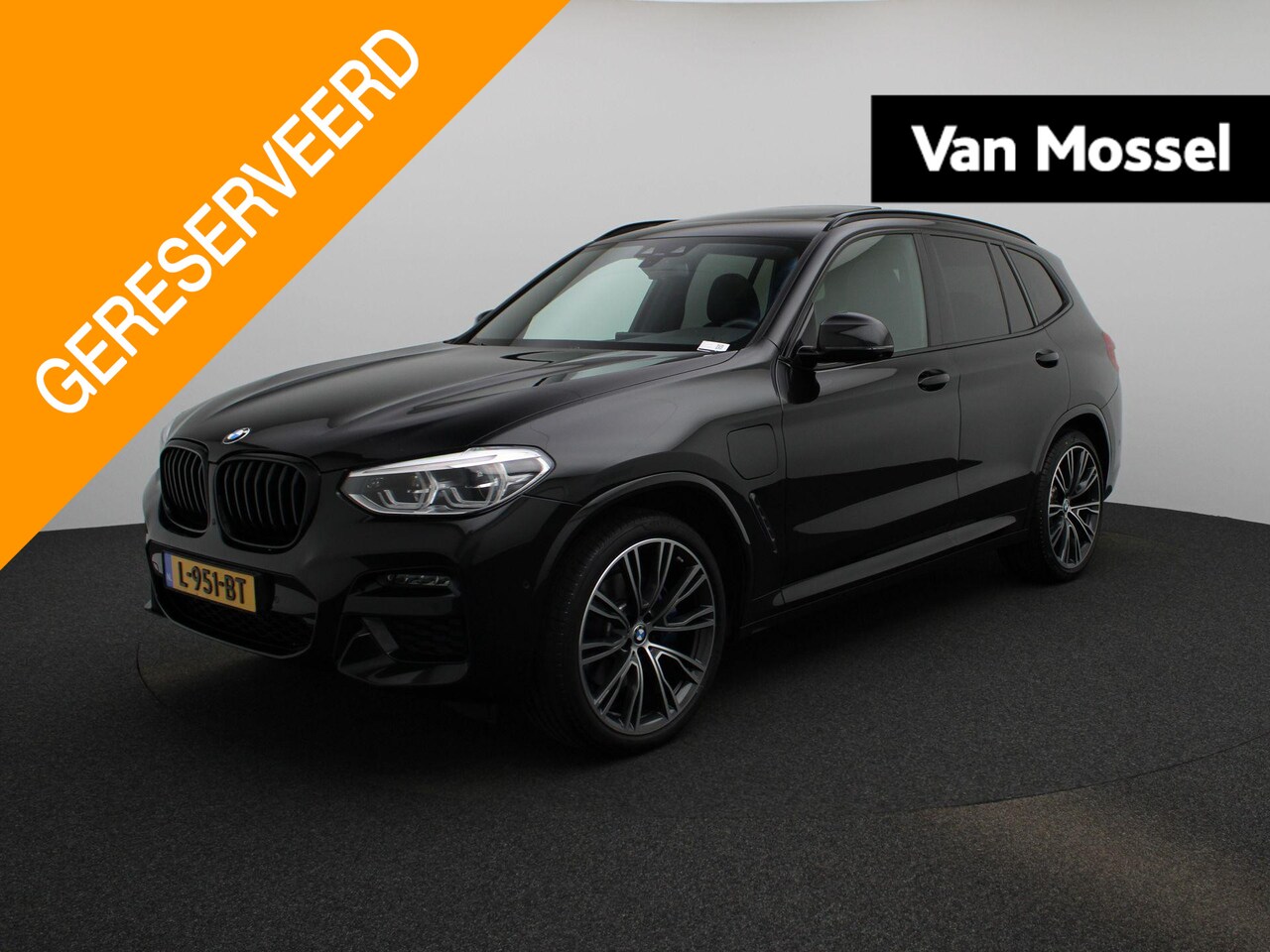 BMW X3 - xDrive30e High Executive AUTOMAAT | PANORAMADAK | M PAKKET | LEDEREN BEKLEDING | ELEKTRISC - AutoWereld.nl