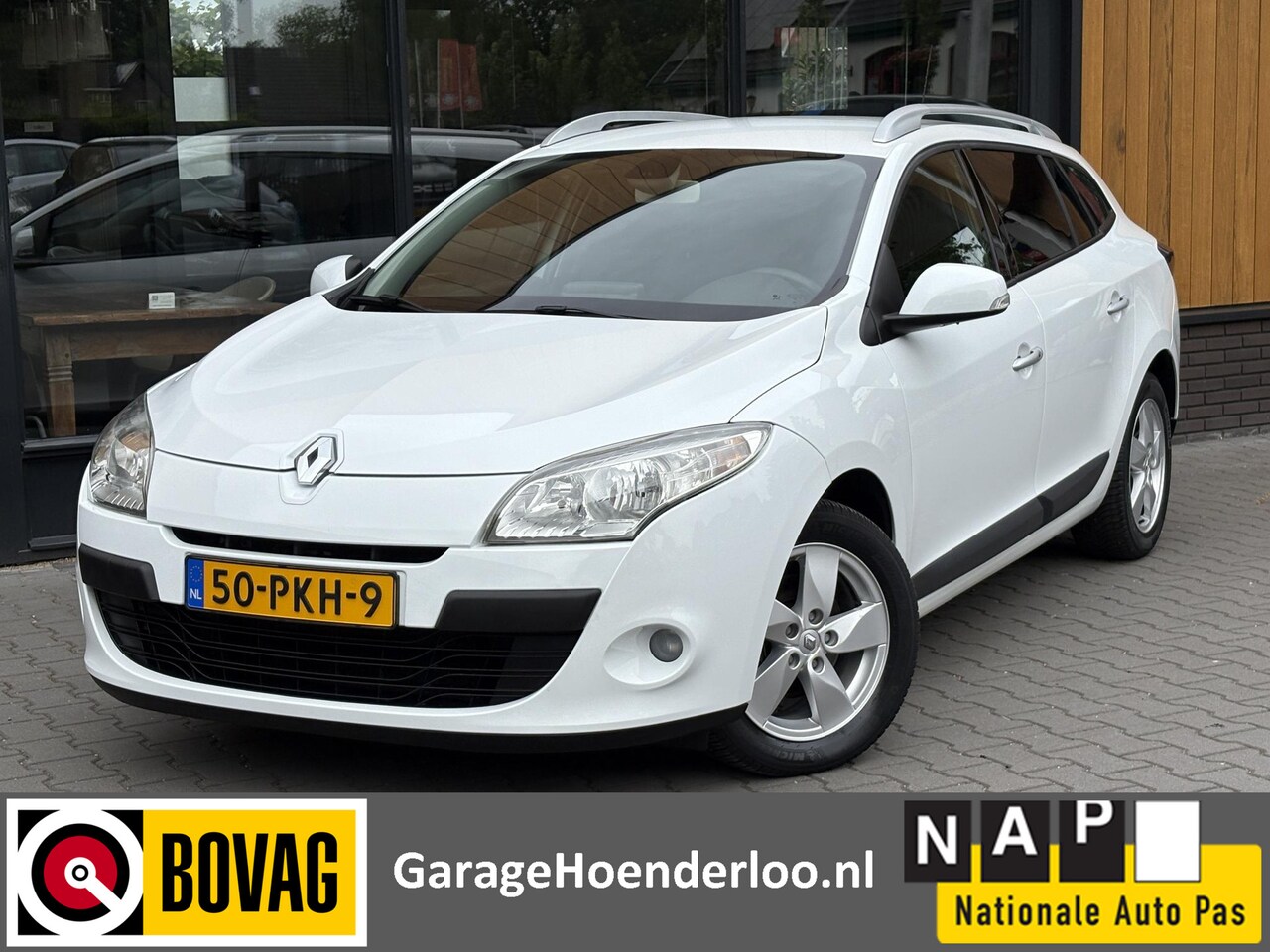 Renault Mégane Estate - 1.6 Dynamique Navigatie, Cruise control. - AutoWereld.nl