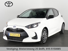 Toyota Yaris - 1.5 HYB 1e EIG GARANTIE TOT 11-2032* BLACK & WHITE BIJNA 2023. CLOUD NAVI.CLIMA.CRUISE