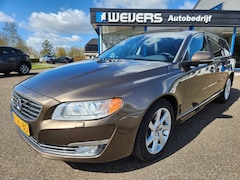 Volvo V70 - 1.6 D2 Nordic+ Automaat, Navi, Open dak, Clima, Trekhaak, Cruise