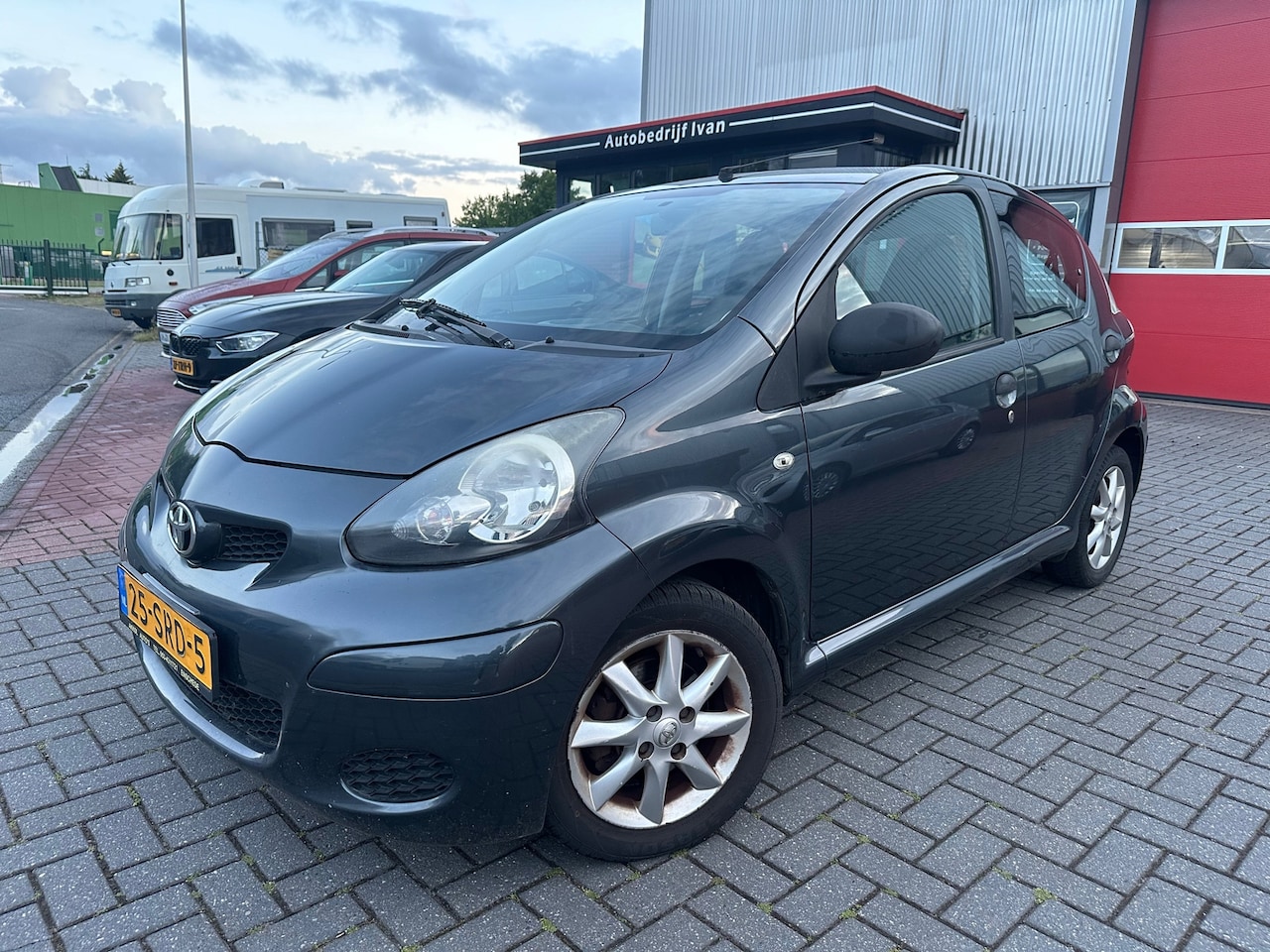 Toyota Aygo - 1.0-12V Now 1.0-12V Now, Airco, 5 deurs, elektrische ramen - AutoWereld.nl