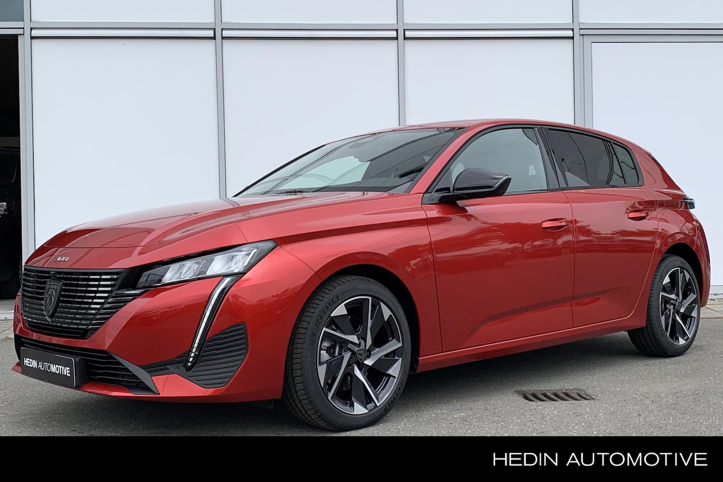 Peugeot 308 - Hybrid 145PK Automaat Allure | Trekhaak | Camera voor + achter | Navigatie | Keyless entry - AutoWereld.nl
