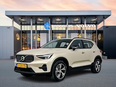 Volvo XC40 - B4 Plus Dark | Trekhaak | Harman Kardon | Elektr. verst. stoelen | Adaptieve cruise | BLIS