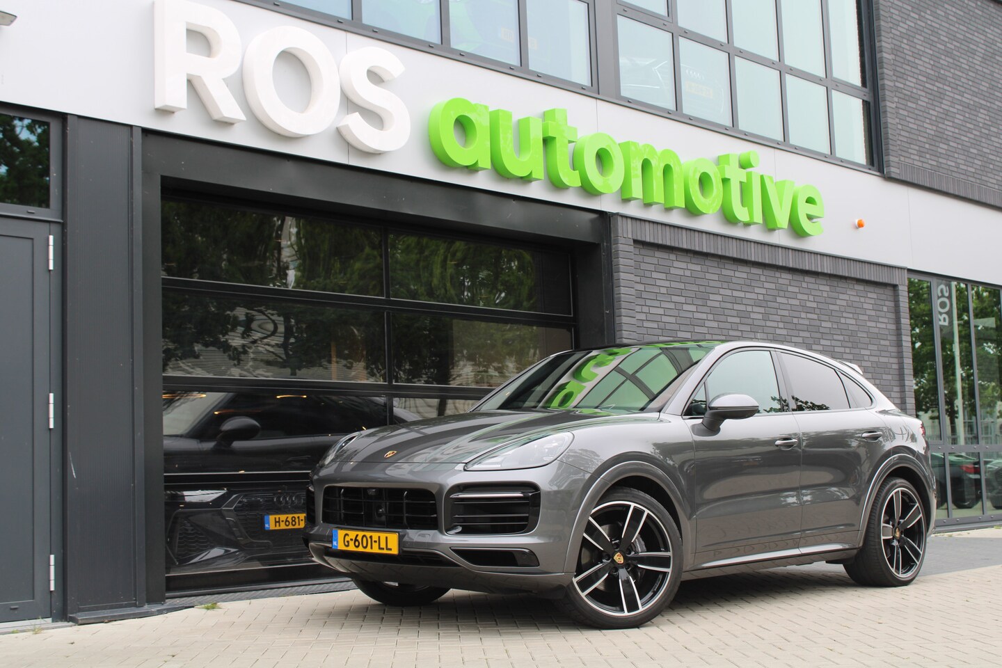 Porsche Cayenne Coupé - 3.0 E-Hybrid | NAP! | PANO | BOSE | STOELKOELING | SOFT-CLOSE | - AutoWereld.nl