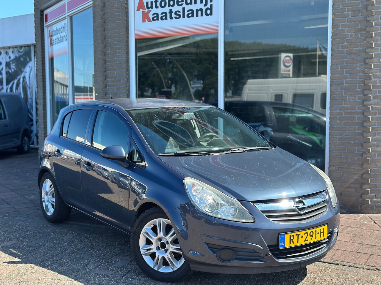 Opel Corsa - 1.4-16V Cosmo - Airco - Elek ramen - AutoWereld.nl