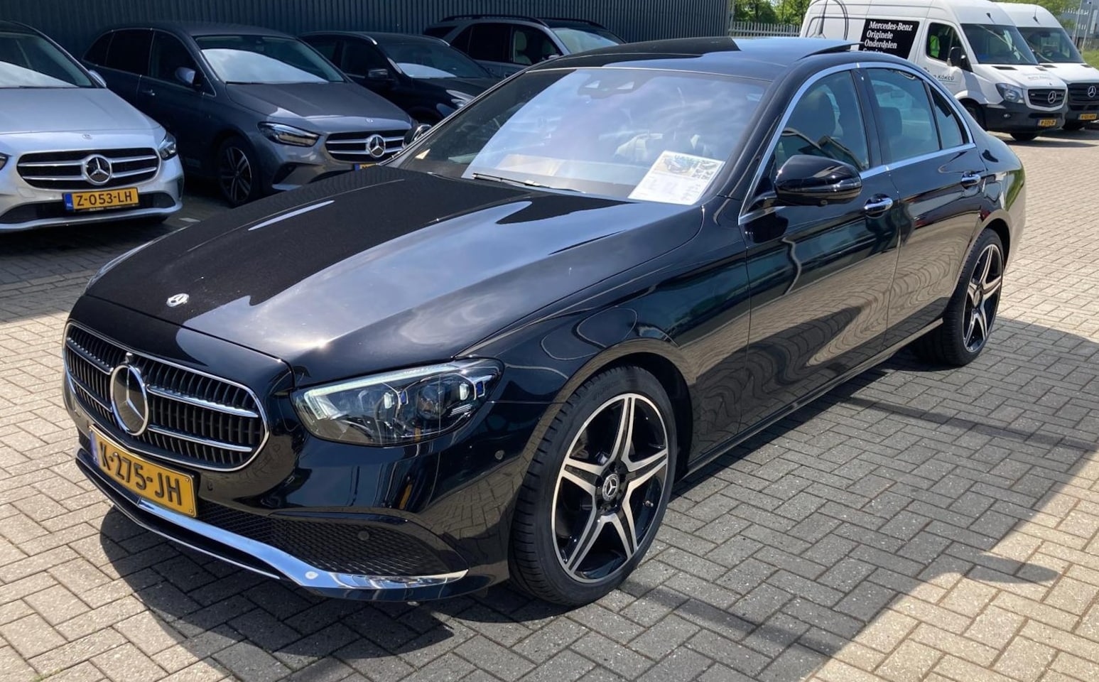 Mercedes-Benz E-klasse - 300 Exclusive Line Pano | Memory | Distronic | Dodehoek | Multibeam LED | Standkachel | VOL! - AutoWereld.nl
