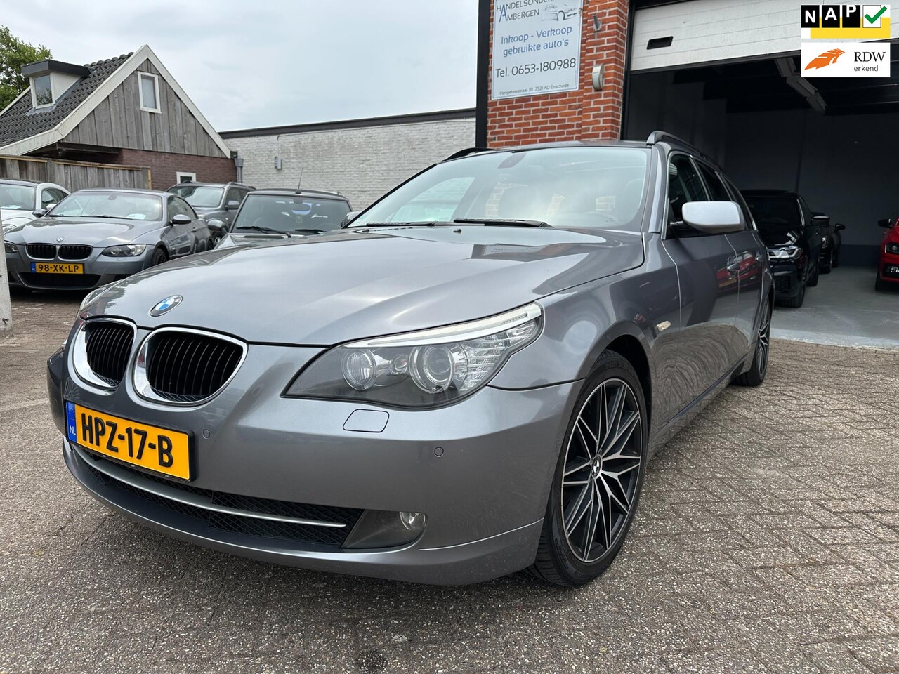BMW 5-serie Touring - 520d Corporate Lease AUTOMAAT-NAVI-PDC-CRUISE-LEDER - AutoWereld.nl