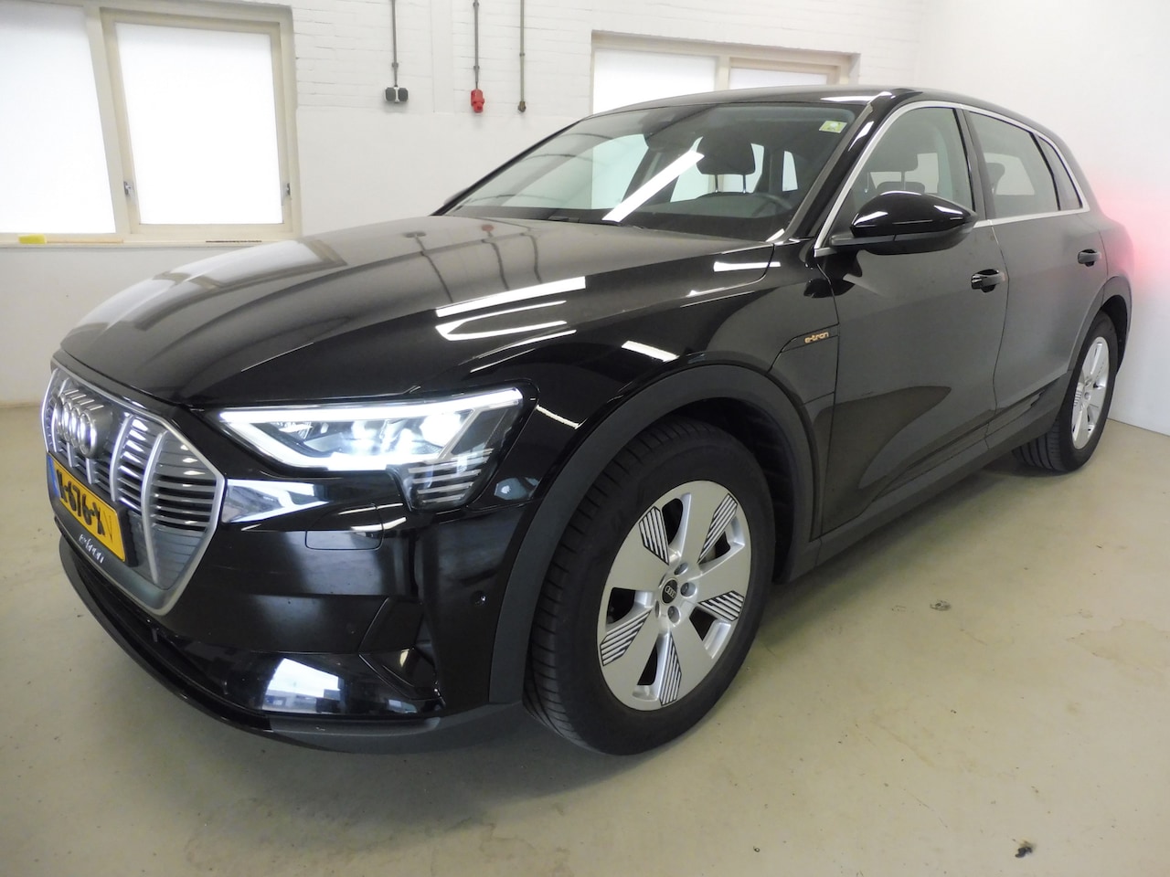 Audi e-tron - 50 quattro edition 71 kWh Climatronic | Elec a klep | Navi | 1e eig | NL auto |Nw staat! - AutoWereld.nl