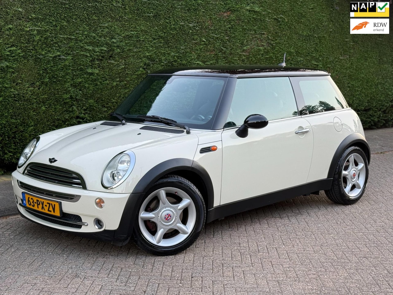 MINI Cooper - Mini 1.6 Chili /AIRCO IJSKOUD/CRUISE/LAGEKM/RIJDTSUPER!/ - AutoWereld.nl
